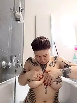 divine eve online show from 04-20-26, 10:18