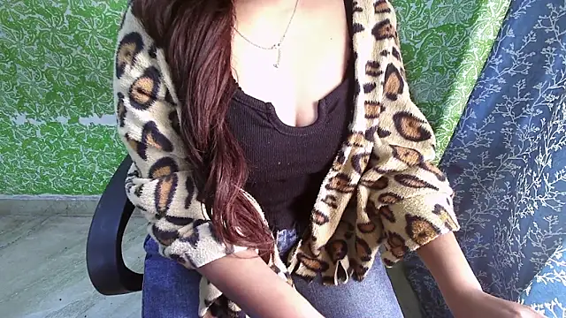 Snapshot of _mOOn_light_ chatting on 12-04-25, 05:17 mOOn light online show from 12-04-25, 05:17