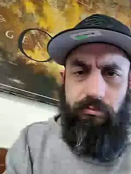 Snapshot of AceSpinning_DJ chatting on 02-02-25, 04:32 AceSpinning DJ online show from 02-02-25, 04:32