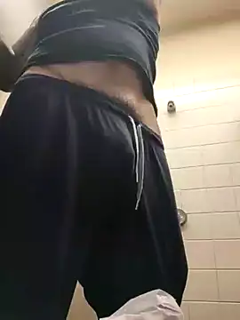 Snapshot of AceSpinning_DJ chatting on 02-03-25, 08:03 AceSpinning DJ online show from 02-03-25, 08:03