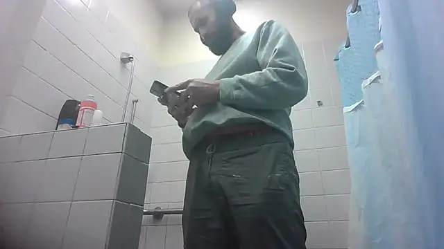 Snapshot of AceSpinning_DJ chatting on 03-21-25, 07:33 AceSpinning DJ online show from 03-21-25, 07:33