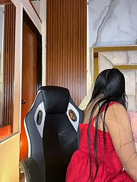 LinnaGardenia online show from 01-06-26, 12:53