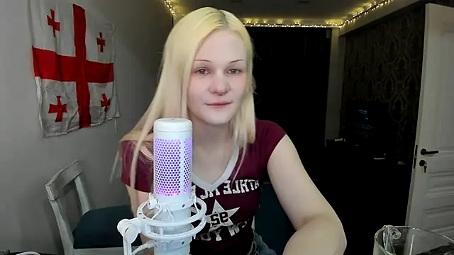 sashakiss99 online show from 02-20-25, 07:41