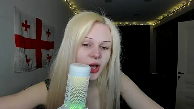 sashakiss99 online show from 02-28-25, 05:59