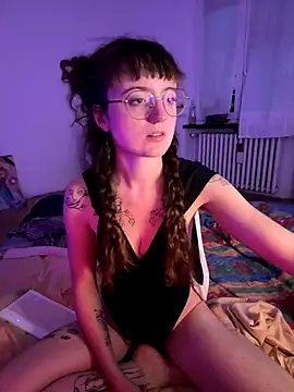  foxygirl  online show from 10-16-25, 05:03