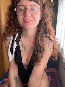  foxygirl  online show from 04-18-26, 09:13