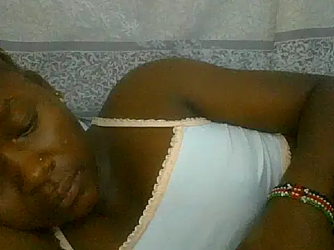 Snapshot of pretty_nanah chatting on 10-15-25, 12:11 pretty nanah online show from 10-15-25, 12:11