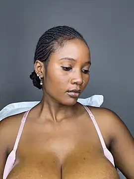 Snapshot of chocogirl01 chatting on 03-01-25, 07:37 chocogirl01 online show from 03-01-25, 07:37