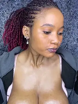 Snapshot of chocogirl01 chatting on 09-14-25, 04:22 chocogirl01 online show from 09-14-25, 04:22