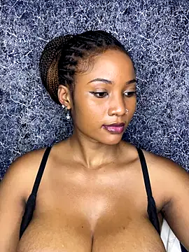 Snapshot of chocogirl01 chatting on 11-25-25, 10:26 chocogirl01 online show from 11-25-25, 10:26