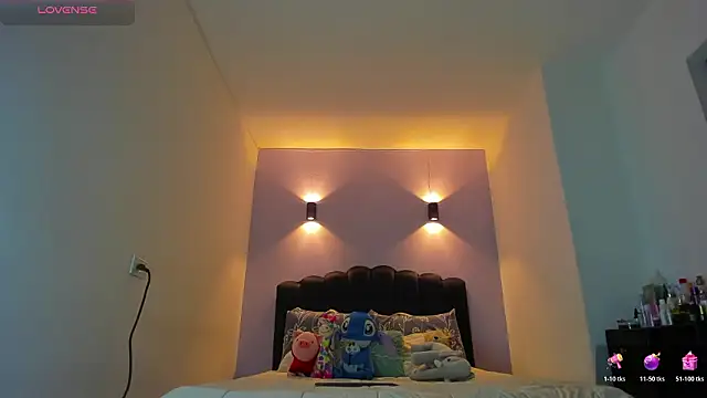 Sofia Clauss  online show from 02-06-26, 03:00