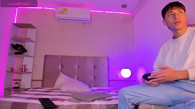 AlessandroDybala online show from 02-07-25, 11:45