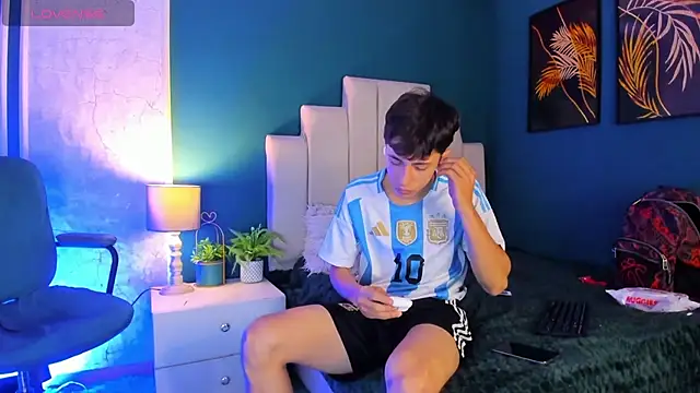 AlessandroDybala online show from 02-28-25, 03:15