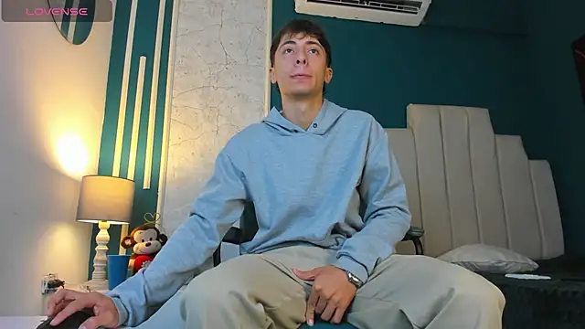 AlessandroDybala online show from 03-18-25, 12:03