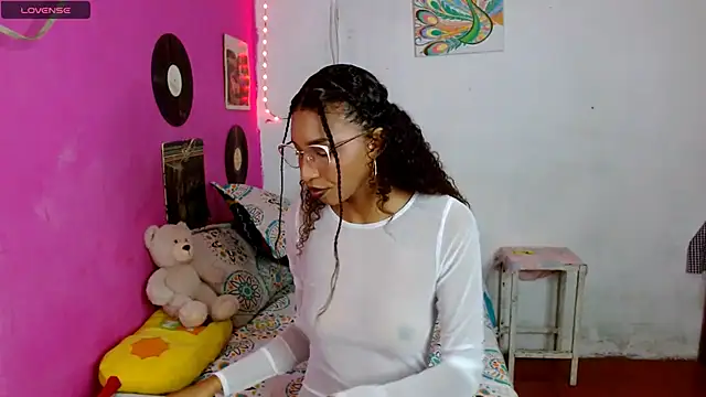 sensitive brunette online show from 01-15-25, 09:09