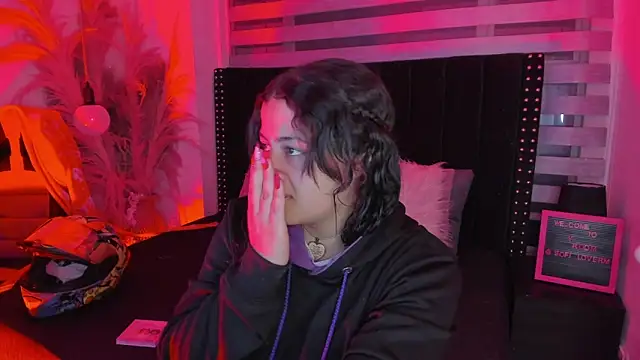 Snapshot of Sofiia-Rubb chatting on 01-28-25, 03:57 Sofiia-Rubb online show from 01-28-25, 03:57