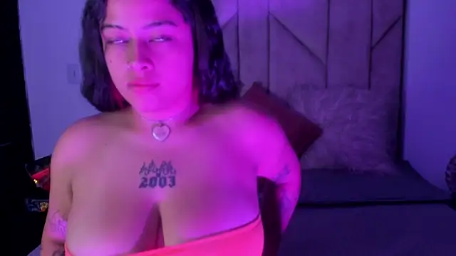 Snapshot of Sofiia-Rubb chatting on 01-29-25, 04:05 Sofiia-Rubb online show from 01-29-25, 04:05