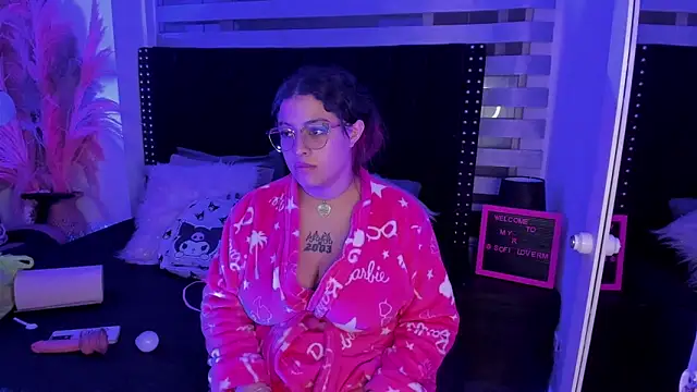 Snapshot of Sofiia-Rubb chatting on 02-08-25, 07:04 Sofiia-Rubb online show from 02-08-25, 07:04
