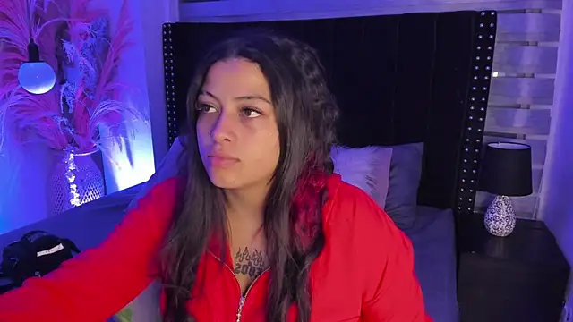 Snapshot of Sofiia-Rubb chatting on 02-22-25, 04:18 Sofiia-Rubb online show from 02-22-25, 04:18