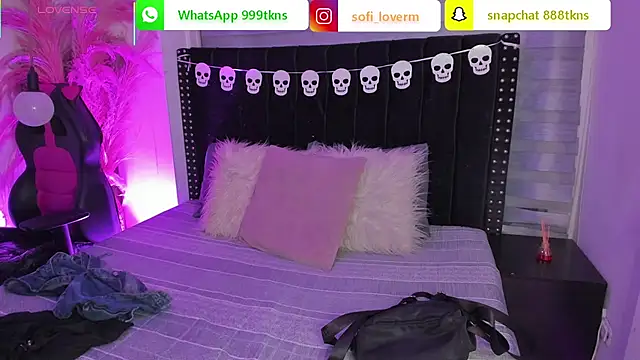 Snapshot of Sofiia-Rubb chatting on 10-22-25, 04:24 Sofiia-Rubb online show from 10-22-25, 04:24