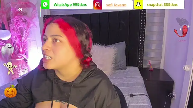 Snapshot of Sofiia-Rubb chatting on 11-02-25, 04:04 Sofiia-Rubb online show from 11-02-25, 04:04