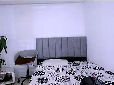 nataly red online show from 12-22-24, 03:22