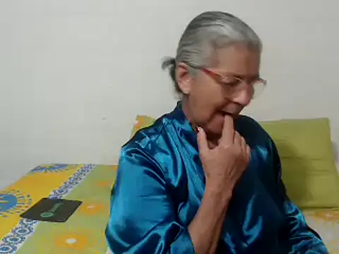 candy mature  online show from 03-20-25, 07:57