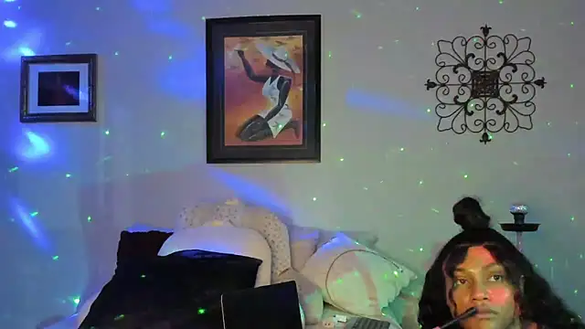 Snapshot of yiauana chatting on 02-08-25, 03:08 yiauana online show from 02-08-25, 03:08