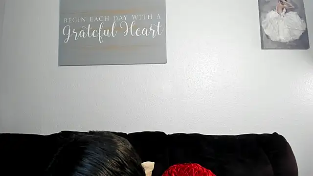 Snapshot of yiauana chatting on 02-28-25, 10:20 yiauana online show from 02-28-25, 10:20