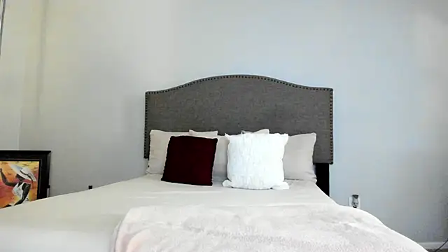 Snapshot of yiauana chatting on 09-14-25, 09:30 yiauana online show from 09-14-25, 09:30