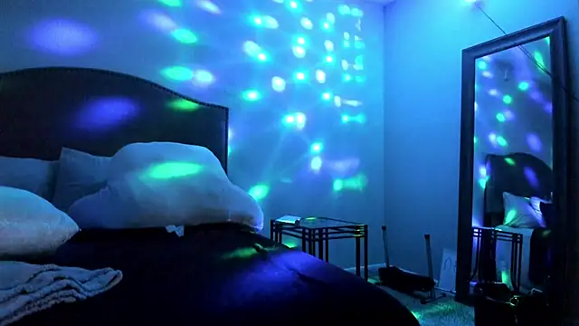 Snapshot of yiauana chatting on 09-26-25, 11:25 yiauana online show from 09-26-25, 11:25