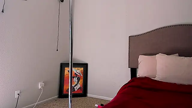 Snapshot of yiauana chatting on 10-15-25, 07:14 yiauana online show from 10-15-25, 07:14