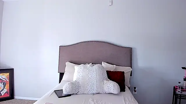 Snapshot of yiauana chatting on 10-18-25, 07:14 yiauana online show from 10-18-25, 07:14