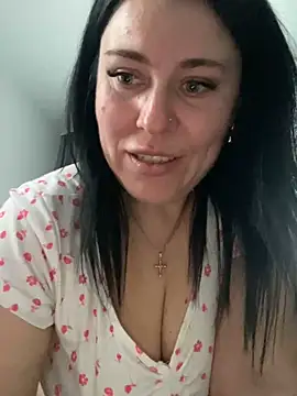 Snapshot of CuteNata chatting on 02-01-25, 02:13 CuteNata online show from 02-01-25, 02:13