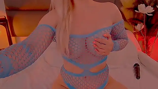 Snapshot of -Caty- chatting on 07-03-26, 11:05 -Caty- online show from 07-03-26, 11:05