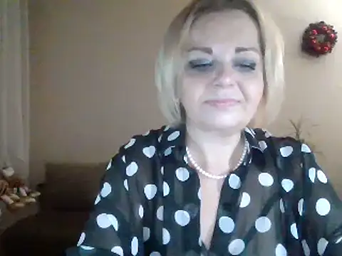 Snapshot of SofiyaPetrova chatting on 01-12-25, 08:25 SofiyaPetrova online show from 01-12-25, 08:25