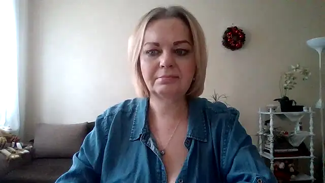 Snapshot of SofiyaPetrova chatting on 02-05-25, 10:19 SofiyaPetrova online show from 02-05-25, 10:19