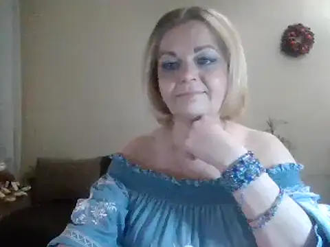 Snapshot of SofiyaPetrova chatting on 02-10-25, 07:17 SofiyaPetrova online show from 02-10-25, 07:17