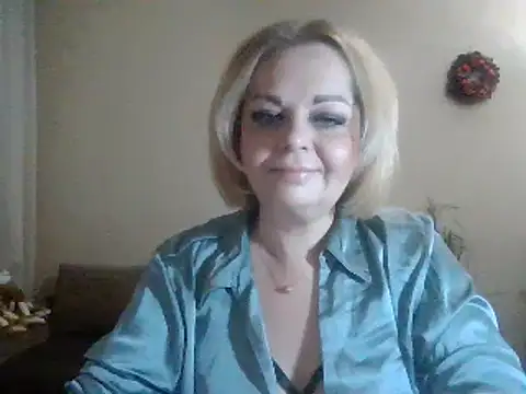 Snapshot of SofiyaPetrova chatting on 02-11-25, 04:13 SofiyaPetrova online show from 02-11-25, 04:13