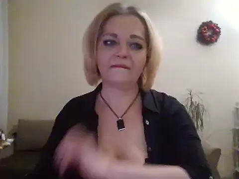 Snapshot of SofiyaPetrova chatting on 02-22-25, 03:58 SofiyaPetrova online show from 02-22-25, 03:58