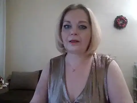 Snapshot of SofiyaPetrova chatting on 03-07-25, 04:00 SofiyaPetrova online show from 03-07-25, 04:00