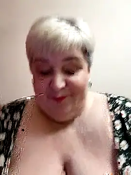 Snapshot of Baunti5555 chatting on 10-27-25, 02:10 Baunti5555 online show from 10-27-25, 02:10