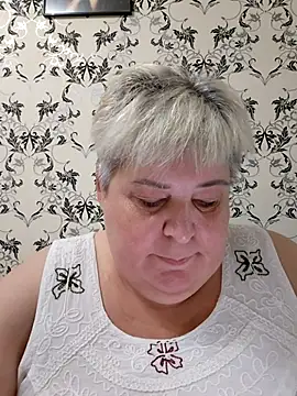 Snapshot of Baunti5555 chatting on 10-29-25, 08:38 Baunti5555 online show from 10-29-25, 08:38