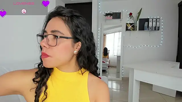 Snapshot of susana_monroy chatting on 02-07-26, 08:34 susana monroy online show from 02-07-26, 08:34