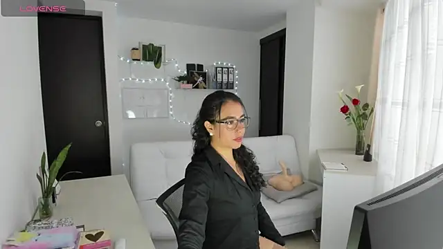 Snapshot of susana_monroy chatting on 06-03-26, 06:46 susana monroy online show from 06-03-26, 06:46