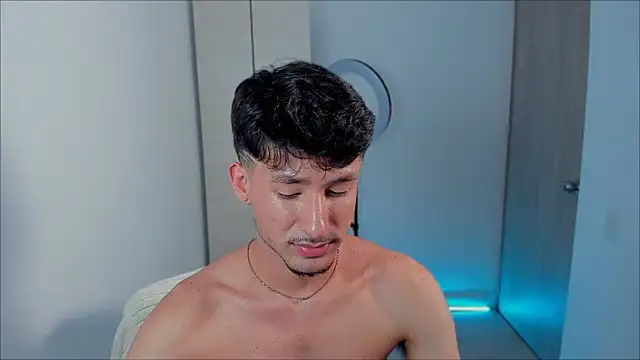 dimitri targaryen online show from 12-17-24, 07:40