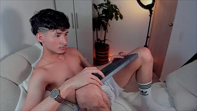 dimitri targaryen online show from 01-09-25, 03:15