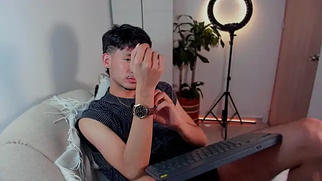 dimitri targaryen online show from 01-10-25, 09:44