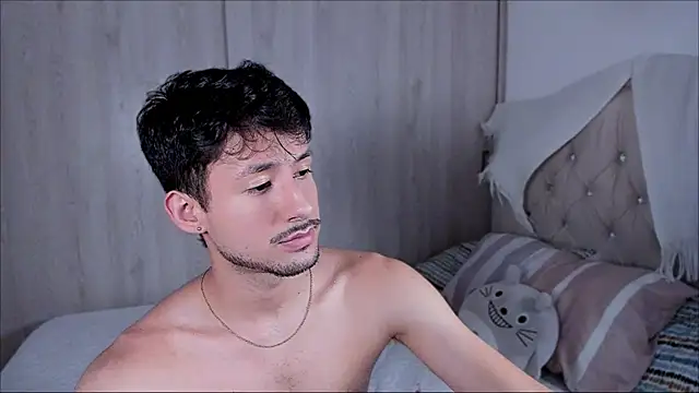 dimitri targaryen online show from 10-20-25, 06:30