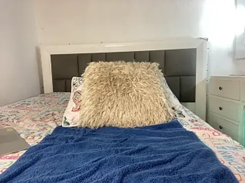 Snapshot of nicolaskan chatting on 11-20-25, 12:05 nicolaskan online show from 11-20-25, 12:05